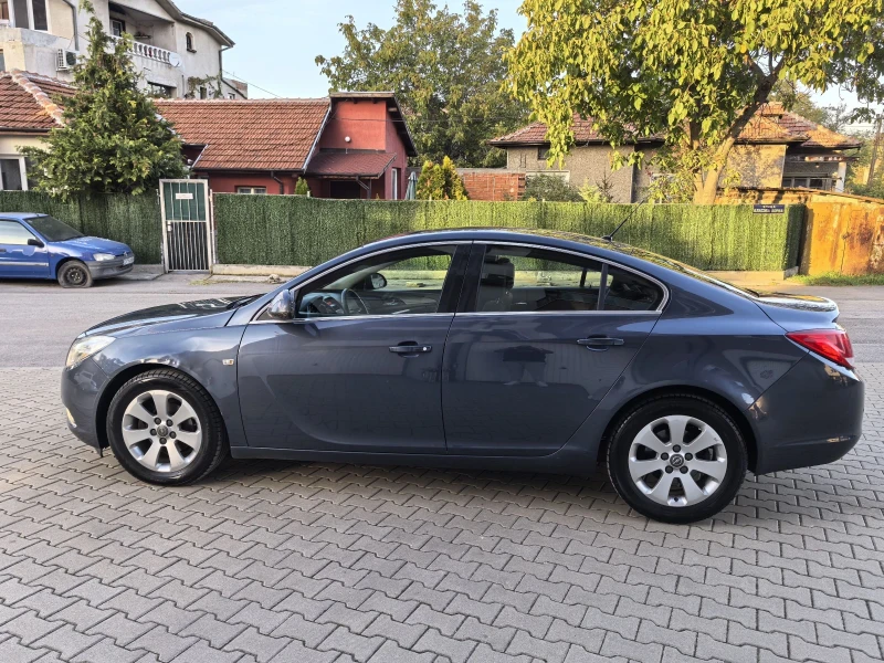 Opel Insignia, снимка 8 - Автомобили и джипове - 47910493