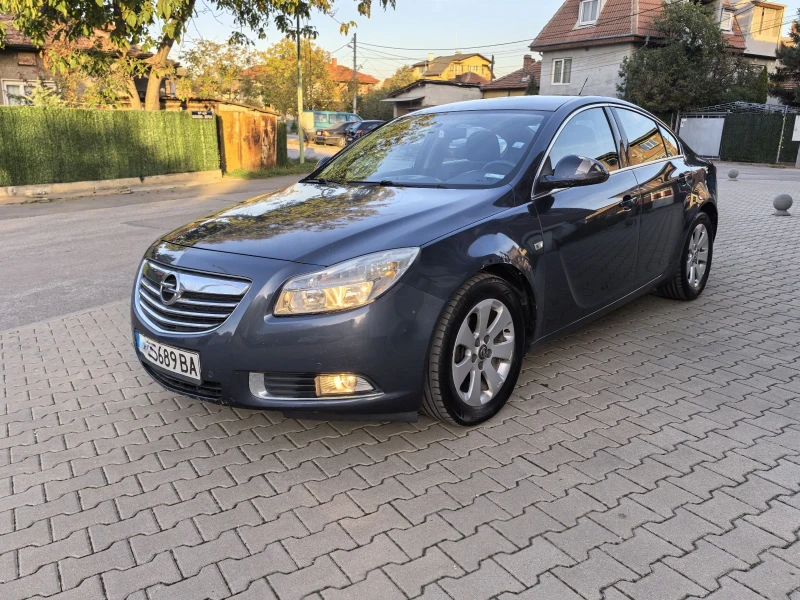 Opel Insignia, снимка 2 - Автомобили и джипове - 47910493