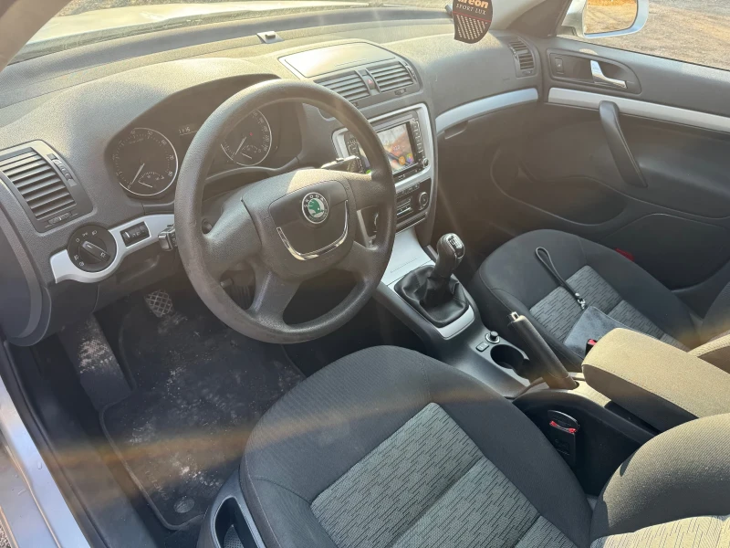 Skoda Octavia 1.8 турбо бензин фейс, снимка 5 - Автомобили и джипове - 48311233