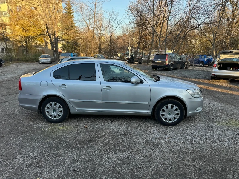 Skoda Octavia 1.8 турбо бензин фейс, снимка 2 - Автомобили и джипове - 48311233