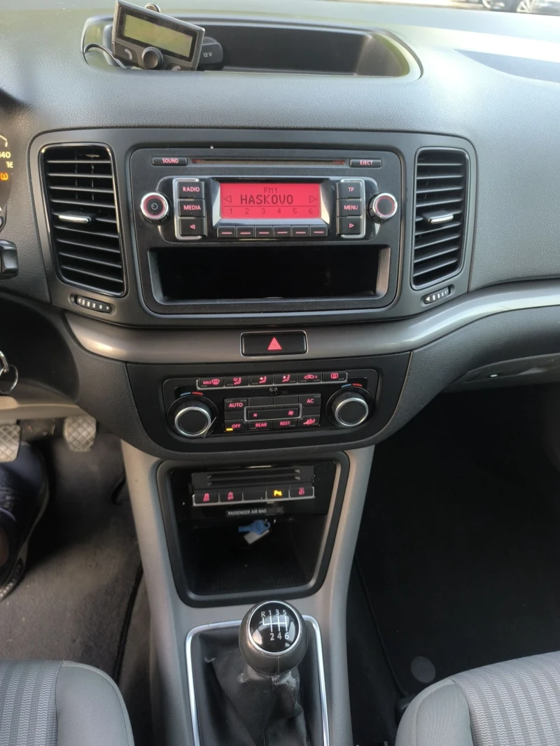 Seat Alhambra 2.0tdi 7m., снимка 9 - Автомобили и джипове - 48520549