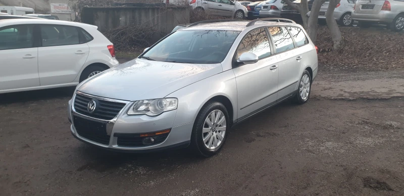 VW Passat 1.6i 102к.с.ГАЗ-БЕНЗИН, снимка 1 - Автомобили и джипове - 48629652