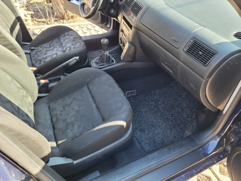 VW Golf 4, снимка 11 - Автомобили и джипове - 49251482