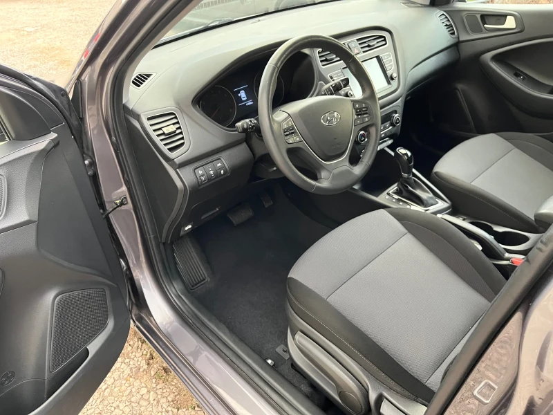 Hyundai I20 Active автоматик, снимка 9 - Автомобили и джипове - 49470588