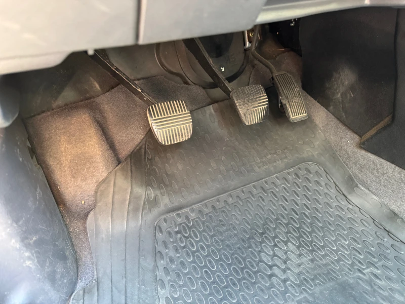 Nissan Almera 1.5 DCI, снимка 5 - Автомобили и джипове - 50837491