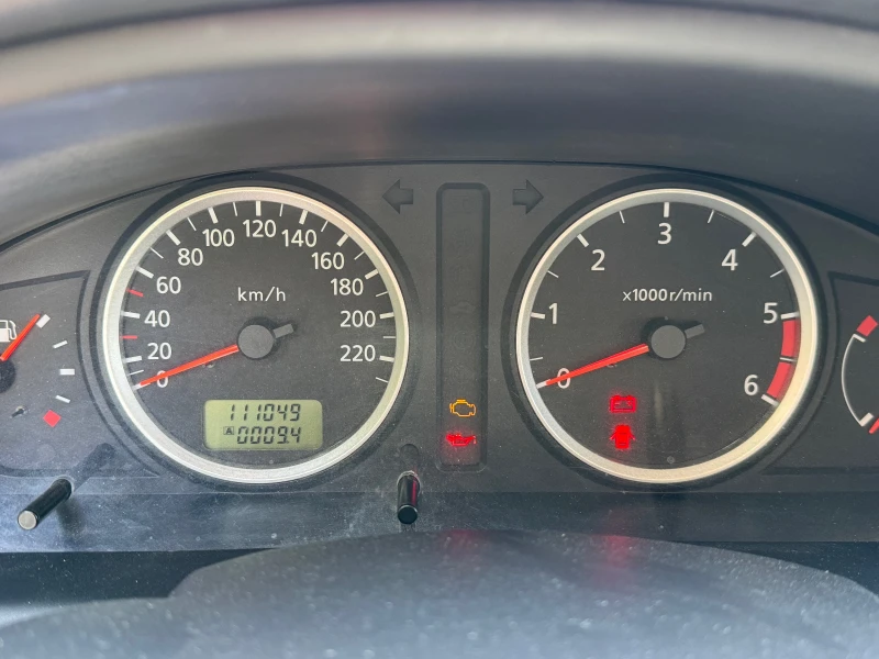 Nissan Almera 1.5 DCI, снимка 6 - Автомобили и джипове - 50837491