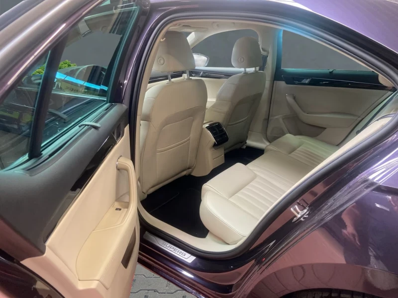 Skoda Superb 1.5/150HP/L&K/360/NAVI/LED/SPECIAL/DIGITAL/739v, снимка 11 - Автомобили и джипове - 52121029