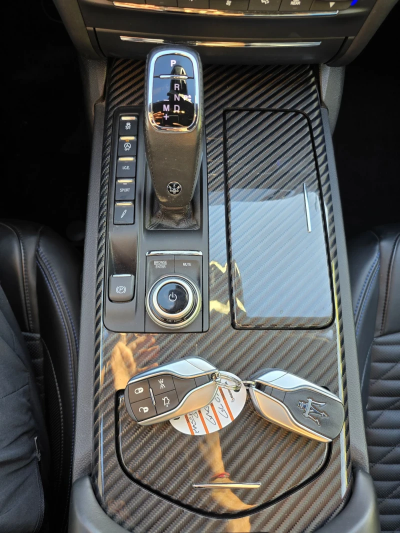 Maserati Ghibli 2021 2.0 MHEV 330CV, снимка 14 - Автомобили и джипове - 52481028