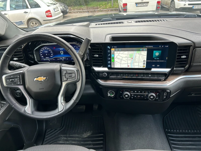 Chevrolet Silverado Crew Cab 1500 LT, снимка 7 - Автомобили и джипове - 53122235