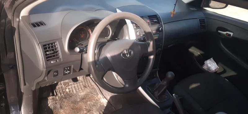 Toyota Corolla 1.4  , снимка 3 - Автомобили и джипове - 53517674