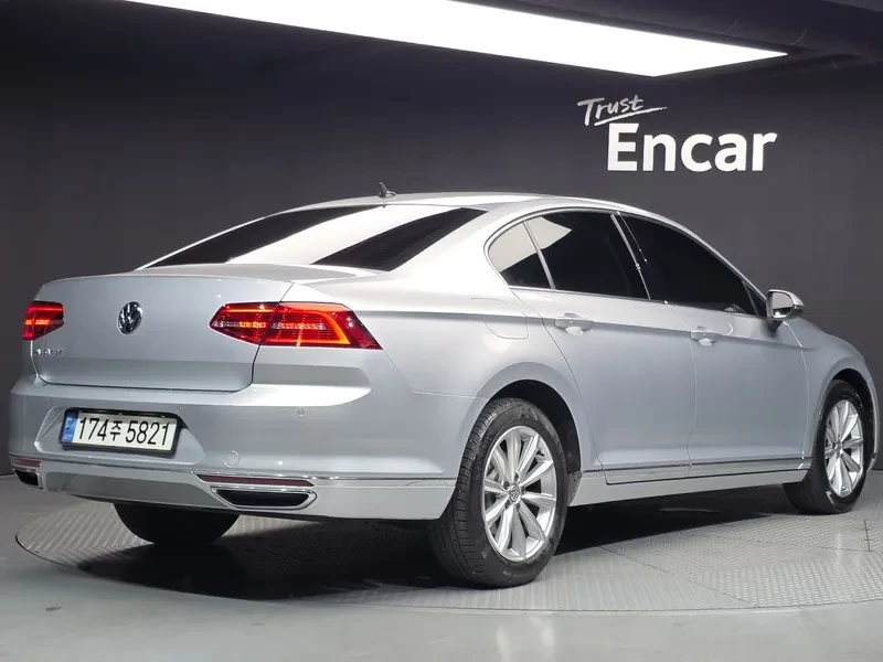 VW Passat Gt (B8) 2.0 Tdi, снимка 2 - Автомобили и джипове - 56286646