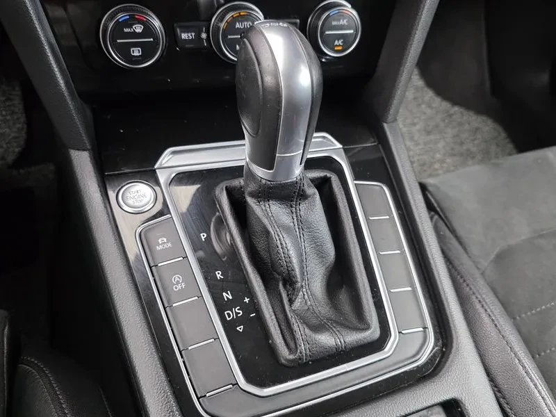 VW Passat Gt (B8) 2.0 Tdi, снимка 9 - Автомобили и джипове - 56286646