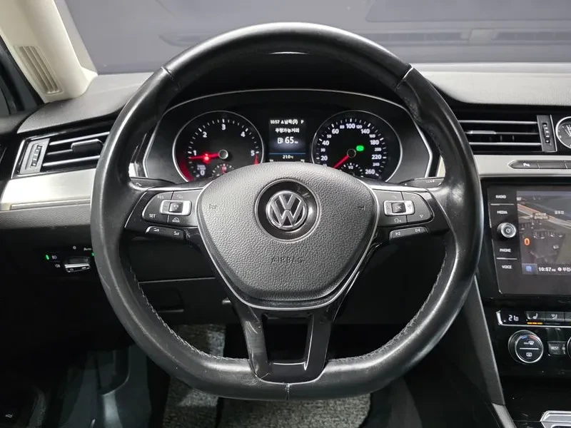 VW Passat Gt (B8) 2.0 Tdi, снимка 13 - Автомобили и джипове - 56286646