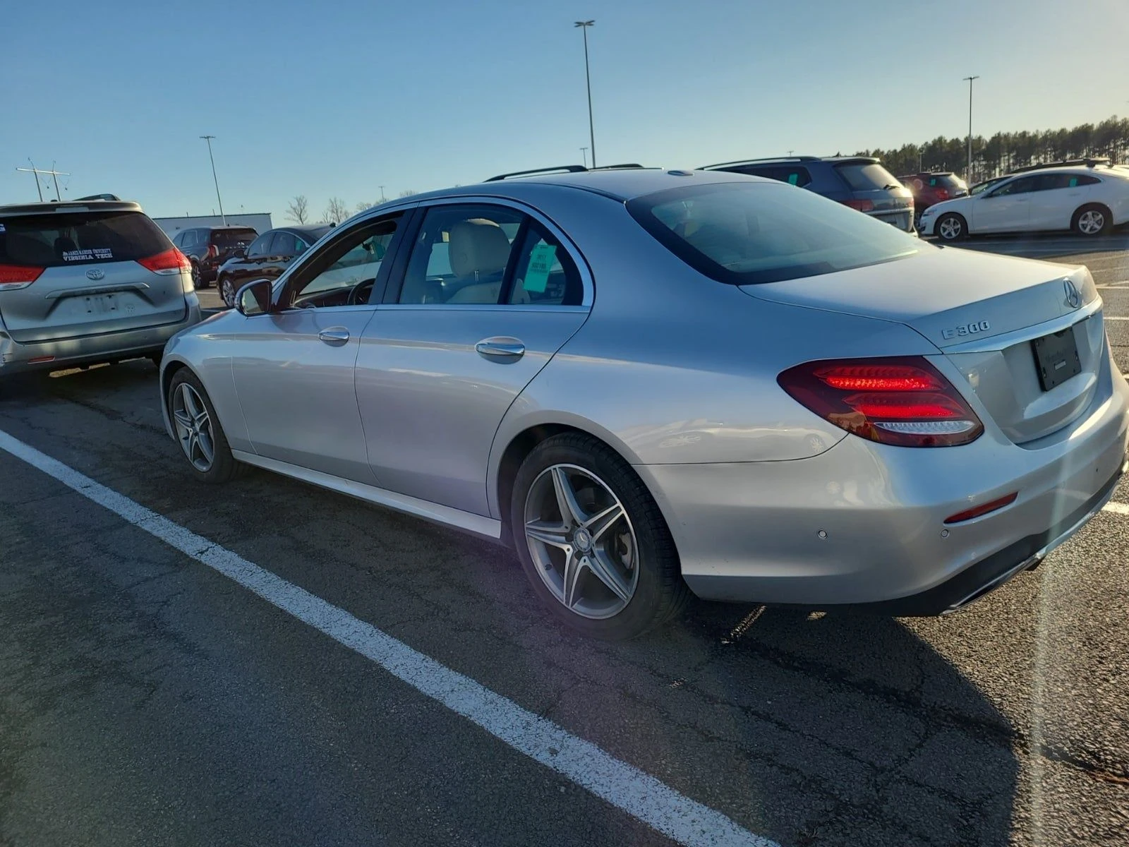 Mercedes-Benz E 300 AMG* PACK* ДИСТРОНИК* ДИГИТАЛНО* ТАБЛО* BURMESTER* - изображение 4