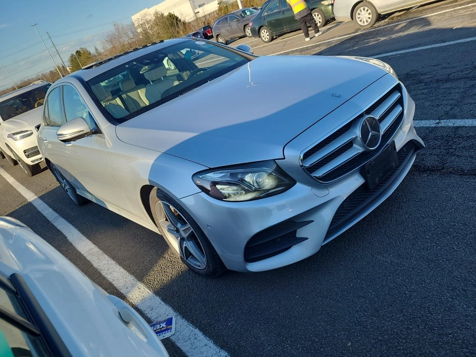 Mercedes-Benz E 300 AMG* PACK* ДИСТРОНИК* ДИГИТАЛНО* ТАБЛО* BURMESTER* - изображение 3