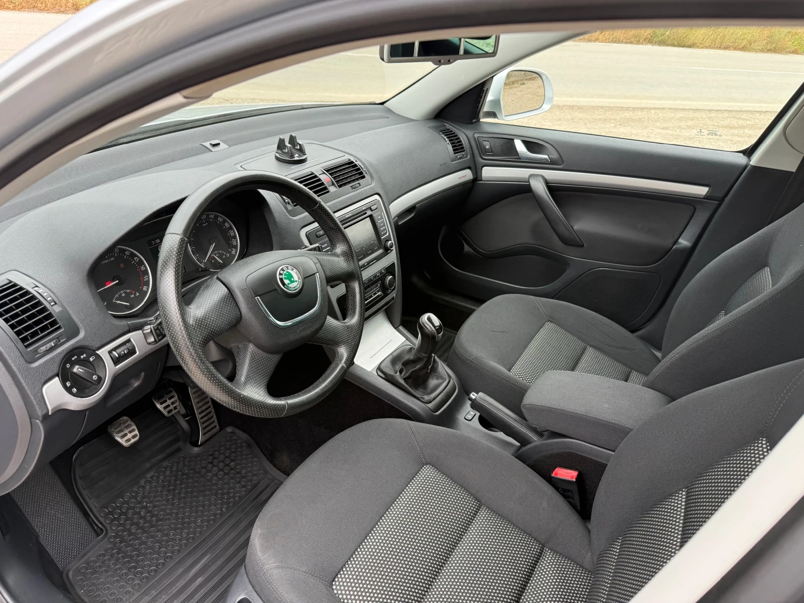 Skoda Octavia 2.0 TDI SCOUT - изображение 10