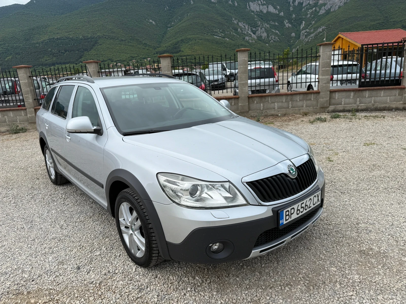 Skoda Octavia 2.0 TDI SCOUT - изображение 4