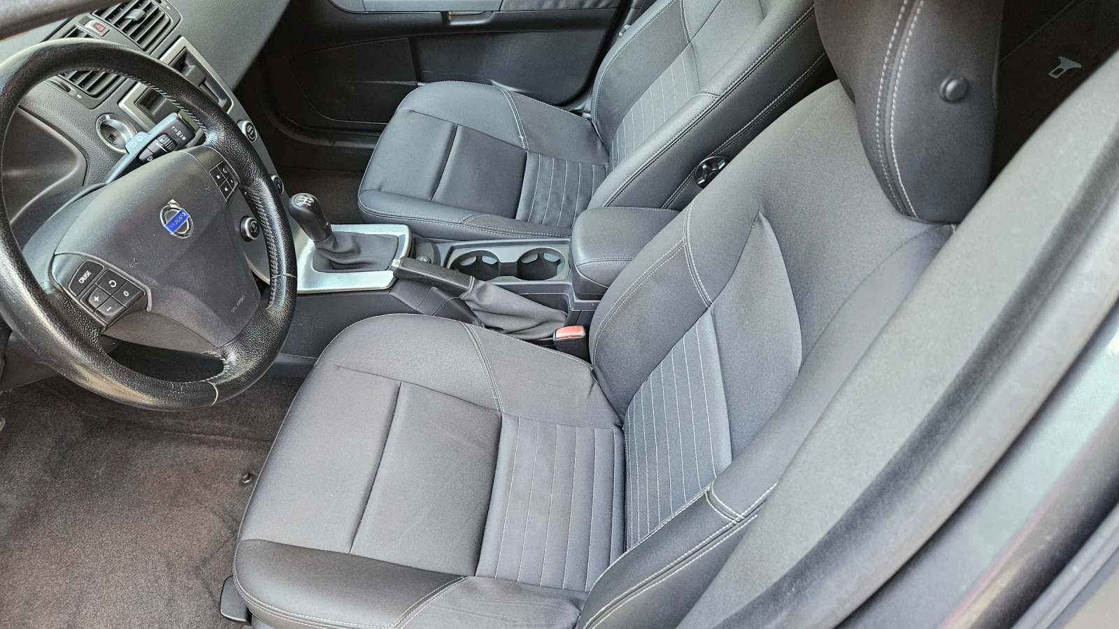 Volvo V50 1.6 HDi - изображение 10