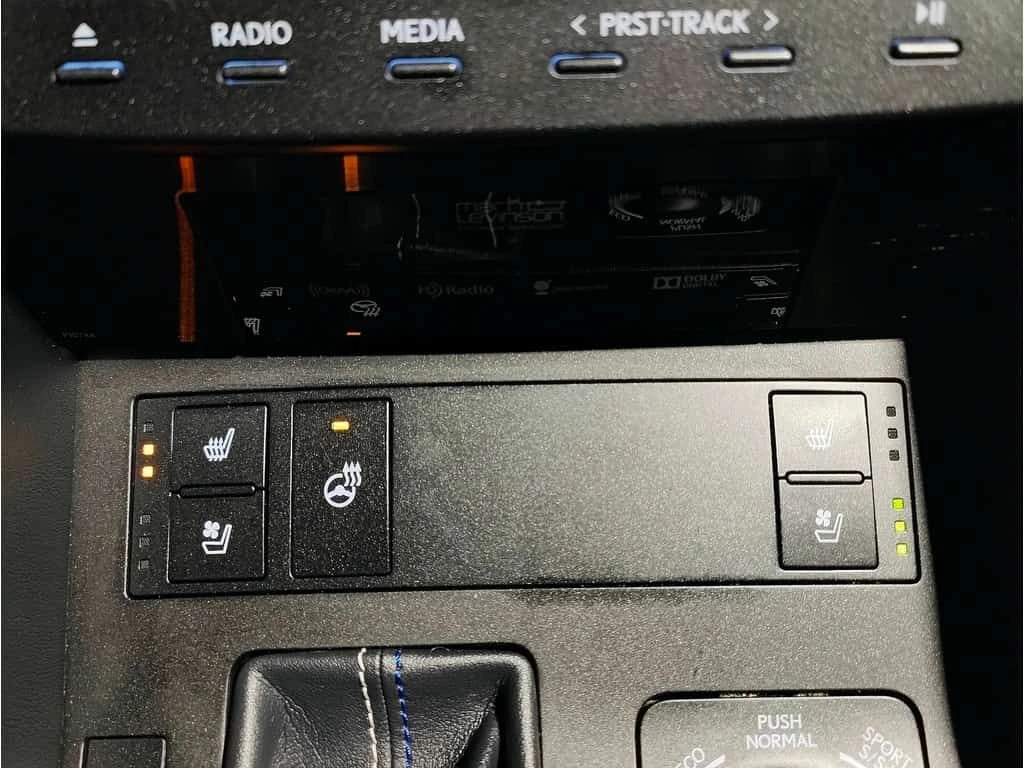 Lexus RC F, снимка 16 - Автомобили и джипове - 53914616