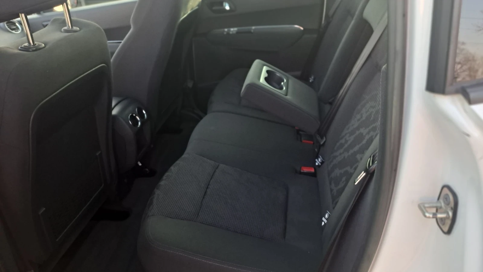 Peugeot 3008 2.0-HYBRID-DIESEL 4Х4, снимка 8 - Автомобили и джипове - 53928246