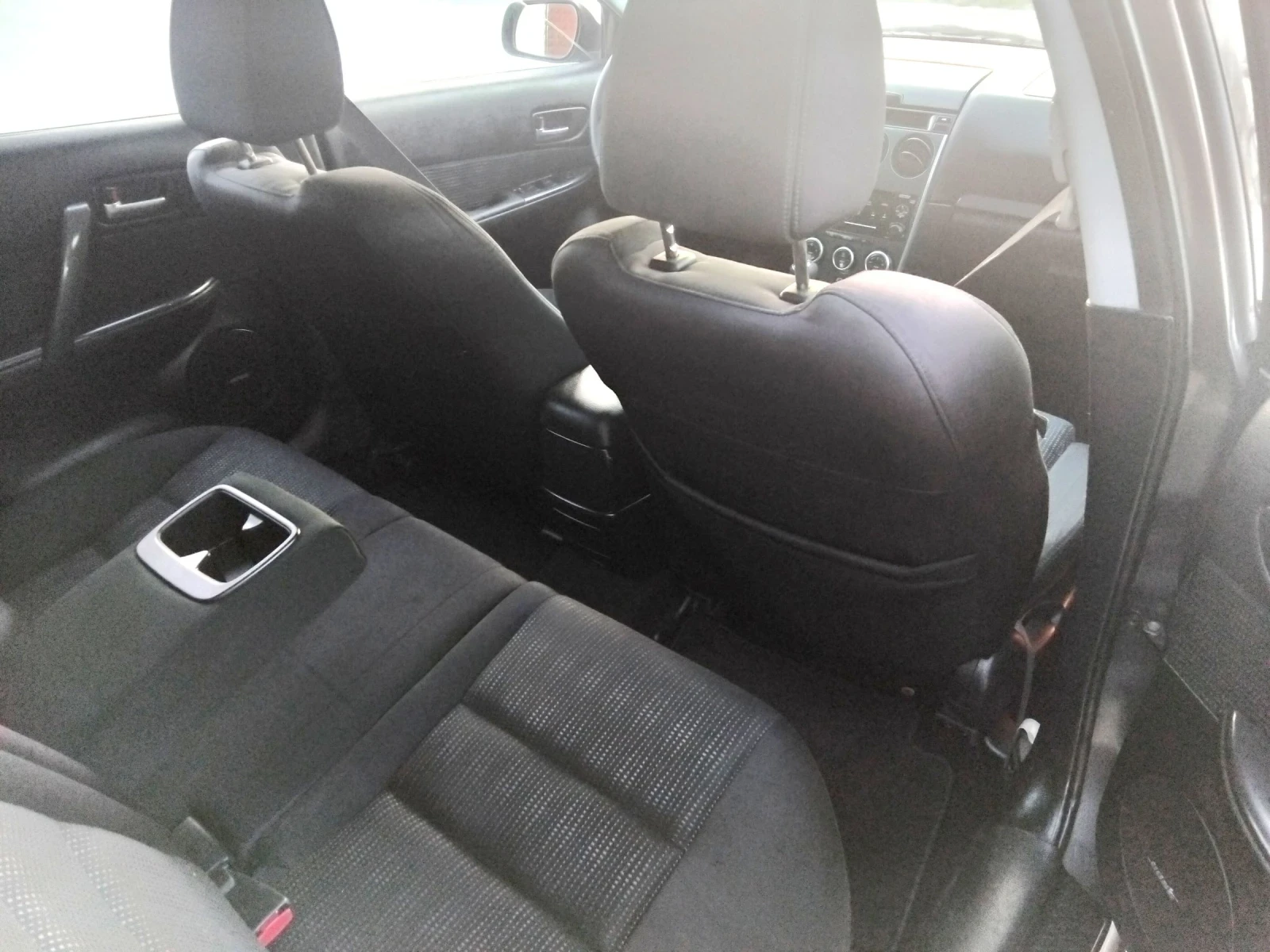 Mazda 6 2.0iFEIS.147ВЕРИГА+ КЛИМА + ГАЗОВ ИНЖЕКЦИОН , снимка 9 - Автомобили и джипове - 53954844