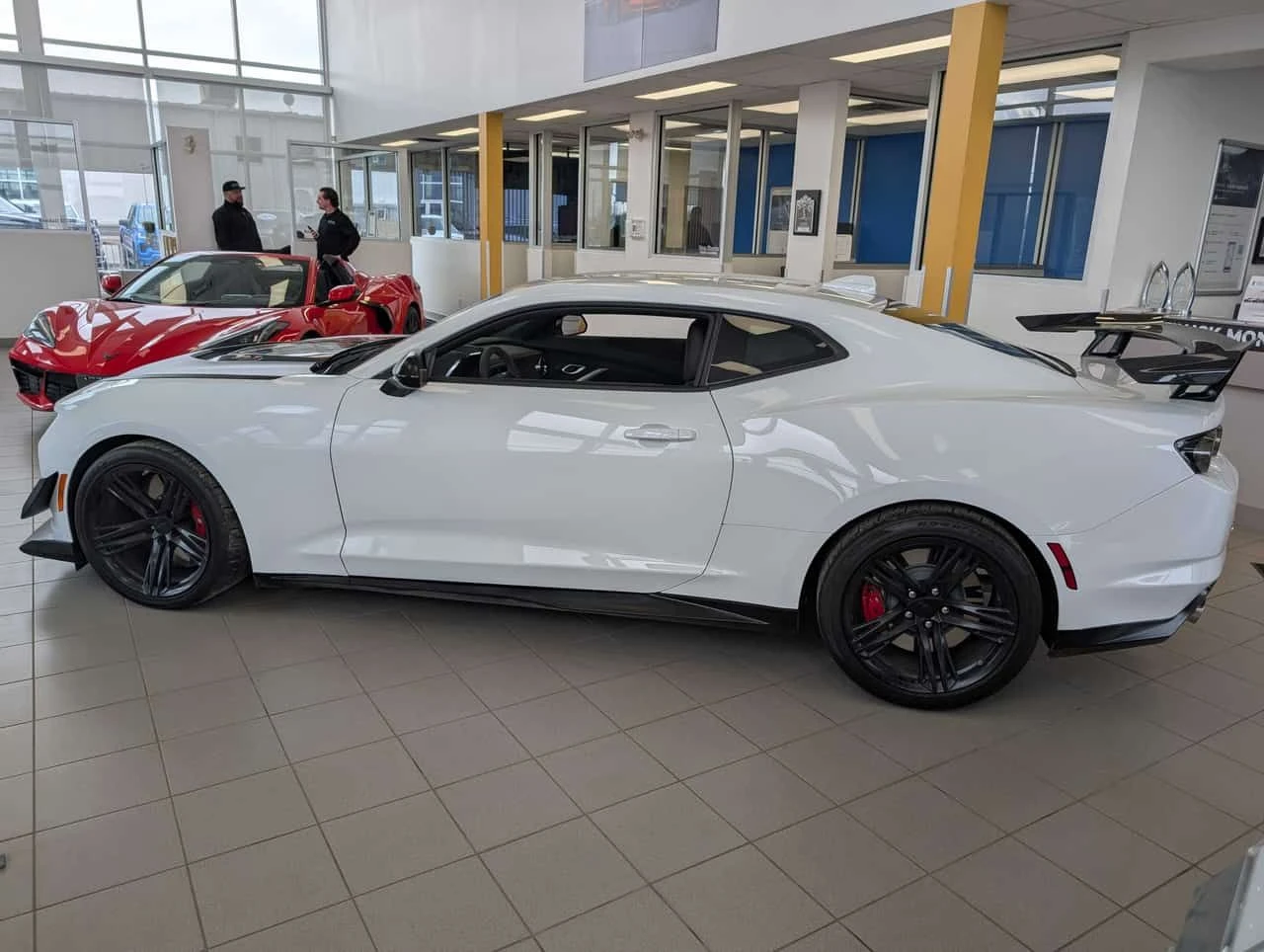Chevrolet Camaro * ZL1 * 6.2L * CARFAX * BOSE * , снимка 2 - Автомобили и джипове - 53992146