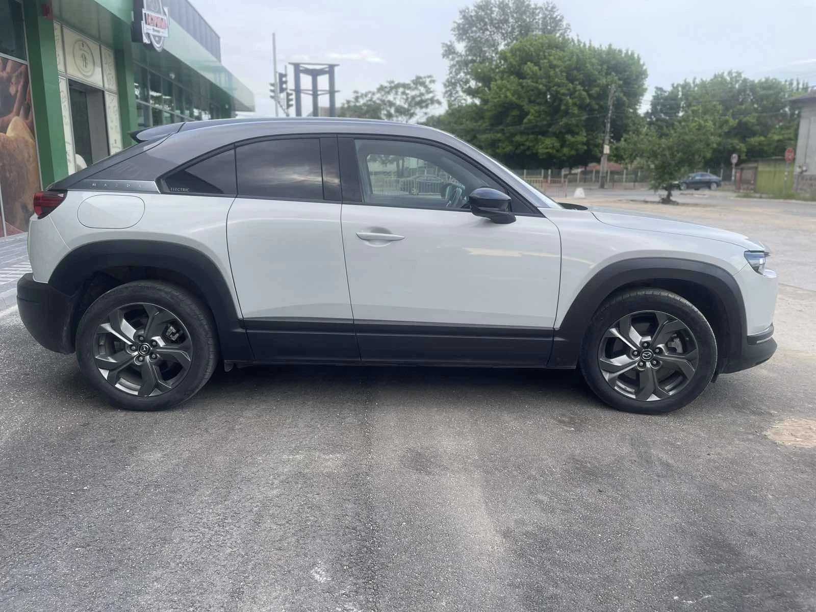 Mazda MX-30 Skyactive, снимка 3 - Автомобили и джипове - 54582968