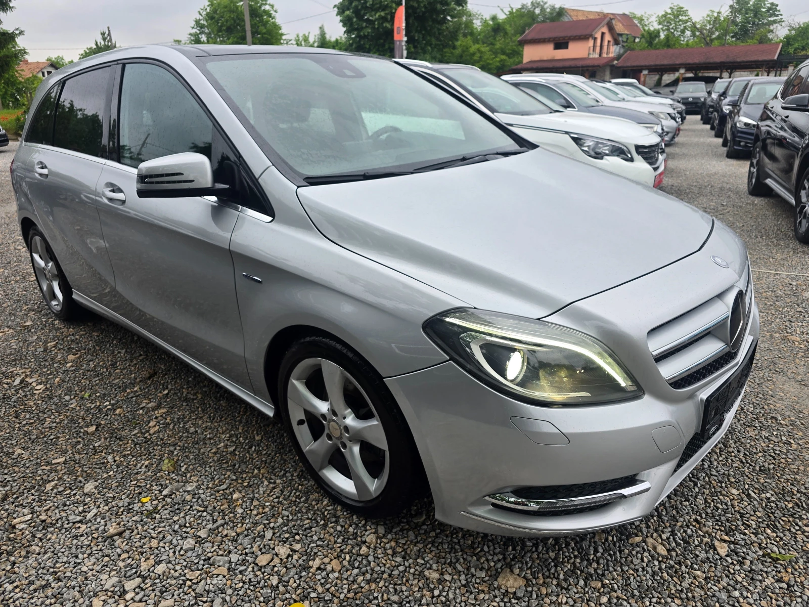 Mercedes-Benz B 200 CDI-FACE-ПАНОРАМА-НАВИГАЦИЯ-КАМЕРА-ЛЕД ФАРОВЕ, снимка 7 - Автомобили и джипове - 54649214