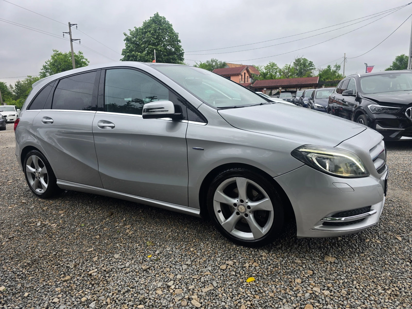 Mercedes-Benz B 200 CDI-FACE-ПАНОРАМА-НАВИГАЦИЯ-КАМЕРА-ЛЕД ФАРОВЕ, снимка 6 - Автомобили и джипове - 54649214