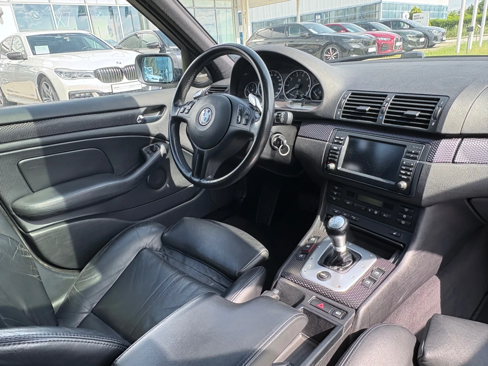 BMW 330 SMG M Pack, снимка 8 - Автомобили и джипове - 54672558