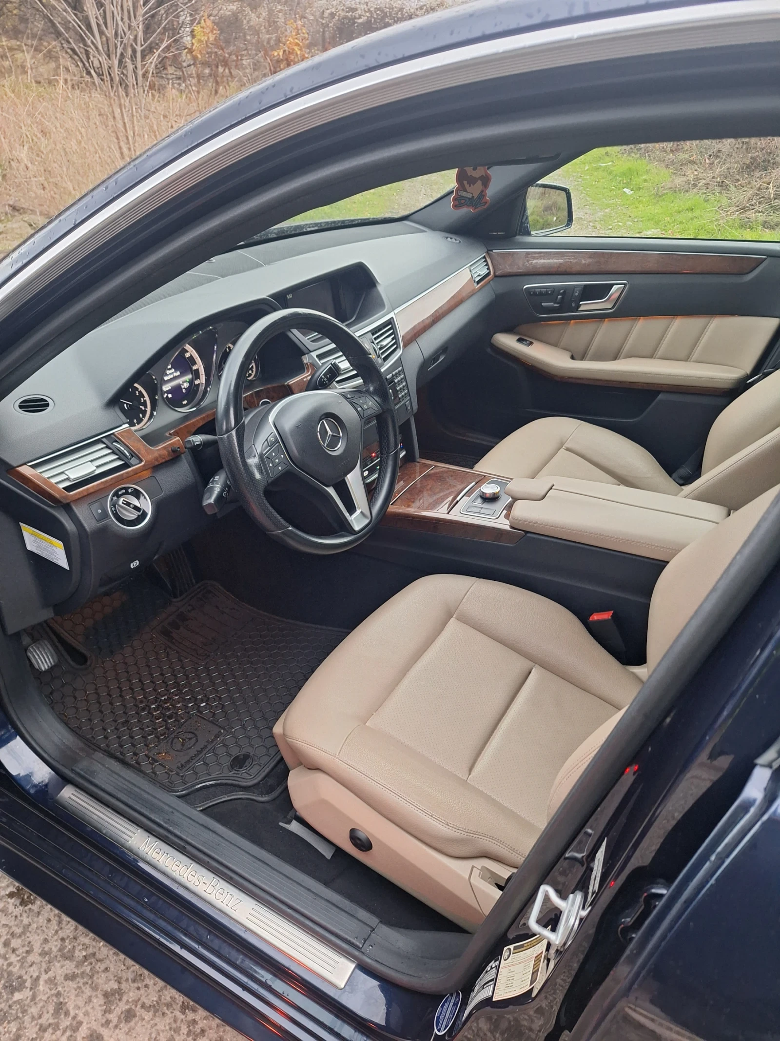 Mercedes-Benz E 350 AMG Пакет, снимка 10 - Автомобили и джипове - 54681196
