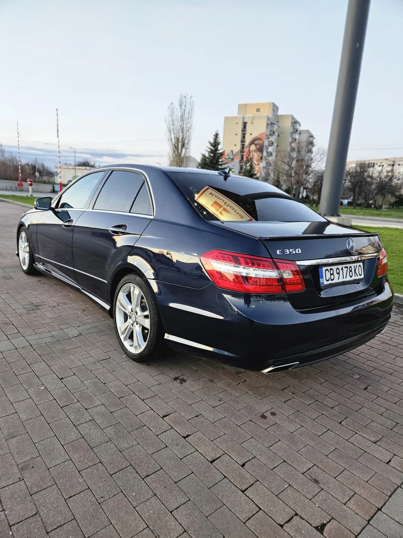 Mercedes-Benz E 350 AMG Пакет, снимка 3 - Автомобили и джипове - 54681196