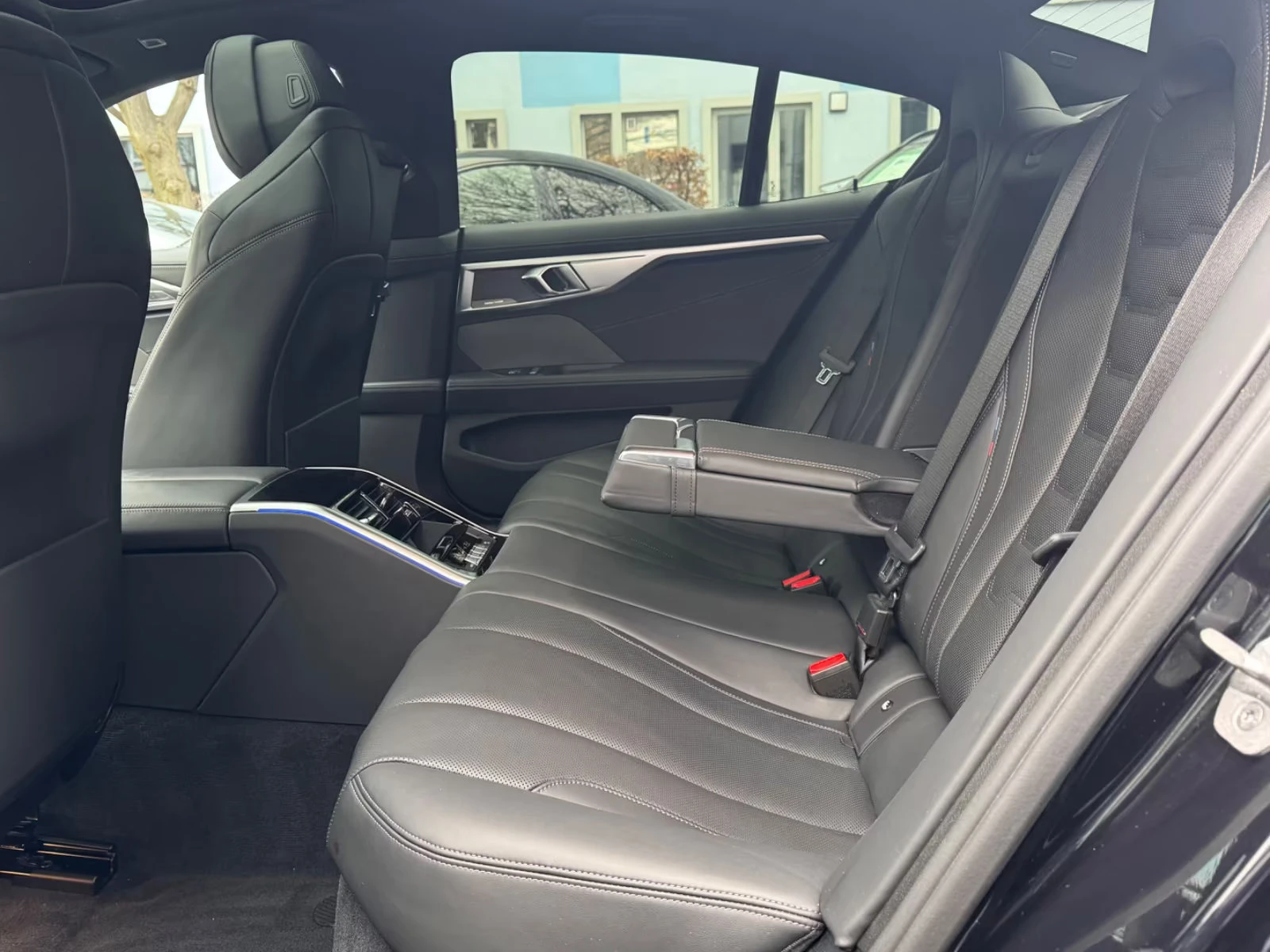 BMW 840 d/xDRIVE/GRANDCOUPE/HUD/PANO/360/LASER/ACC/468z, снимка 14 - Автомобили и джипове - 54823450
