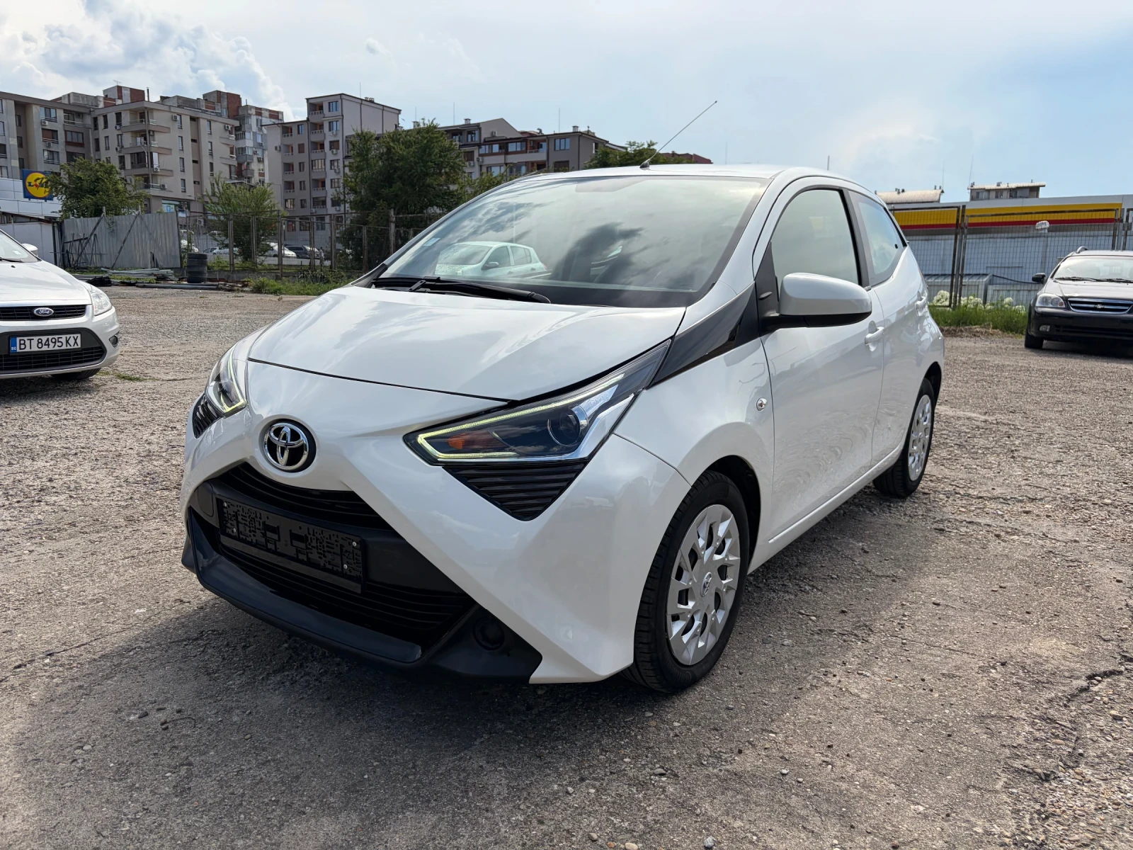 Toyota Aygo 1.0 VVT-i 35200km, снимка 3 - Автомобили и джипове - 54869863