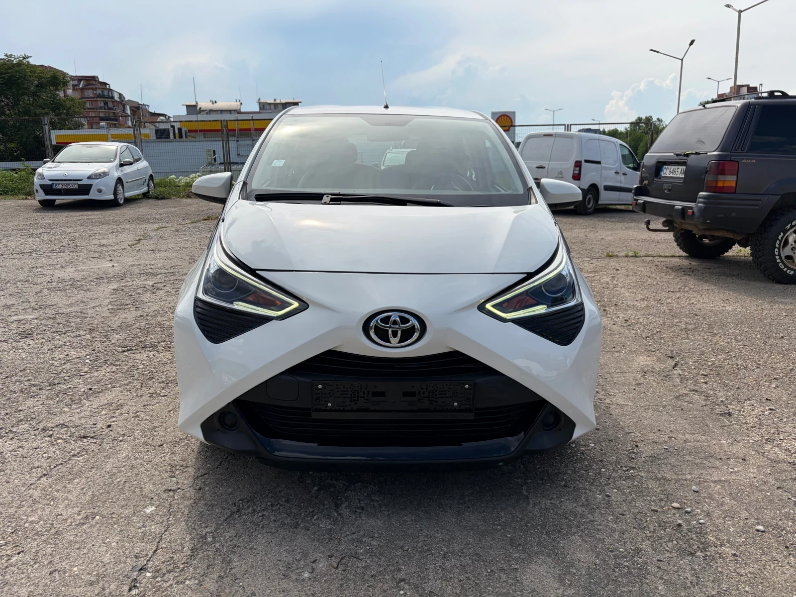 Toyota Aygo 1.0 VVT-i 35200km, снимка 2 - Автомобили и джипове - 54869863