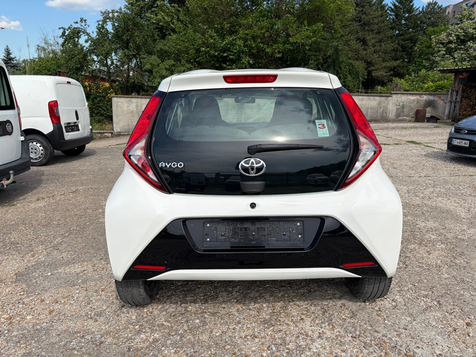 Toyota Aygo 1.0 VVT-i 35200km, снимка 6 - Автомобили и джипове - 54869863
