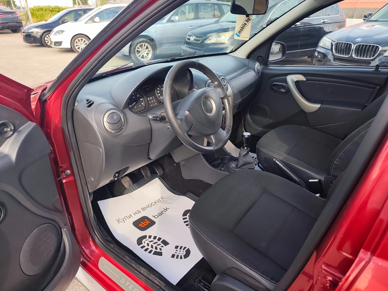 Dacia Sandero 1.6i STEPWEY ФАБРИЧНА ГАЗ, снимка 8 - Автомобили и джипове - 55225497