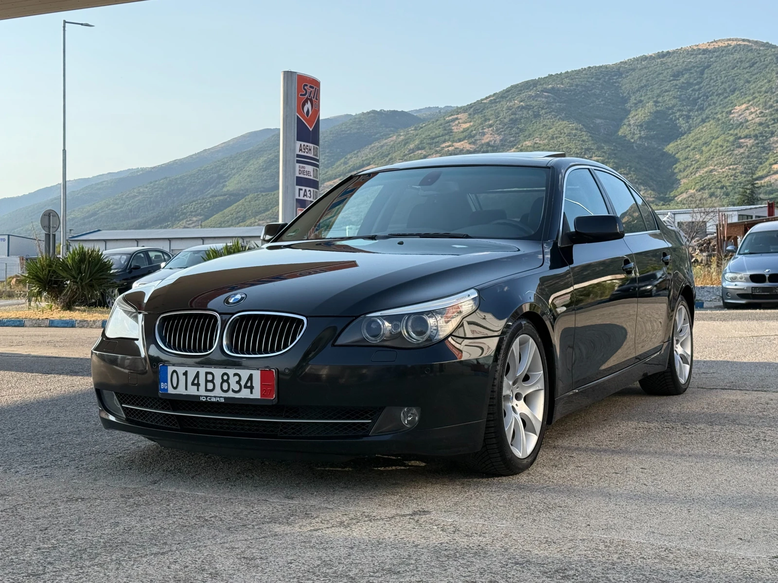 BMW 530 Logic7/Comfort/Обдух/Подгреш, снимка 2 - Автомобили и джипове - 55435581