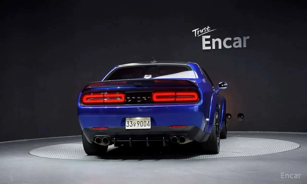 Dodge Challenger * 6.4 * CARFAX * ЦЕНА ДО БГ, снимка 4 - Автомобили и джипове - 55510476