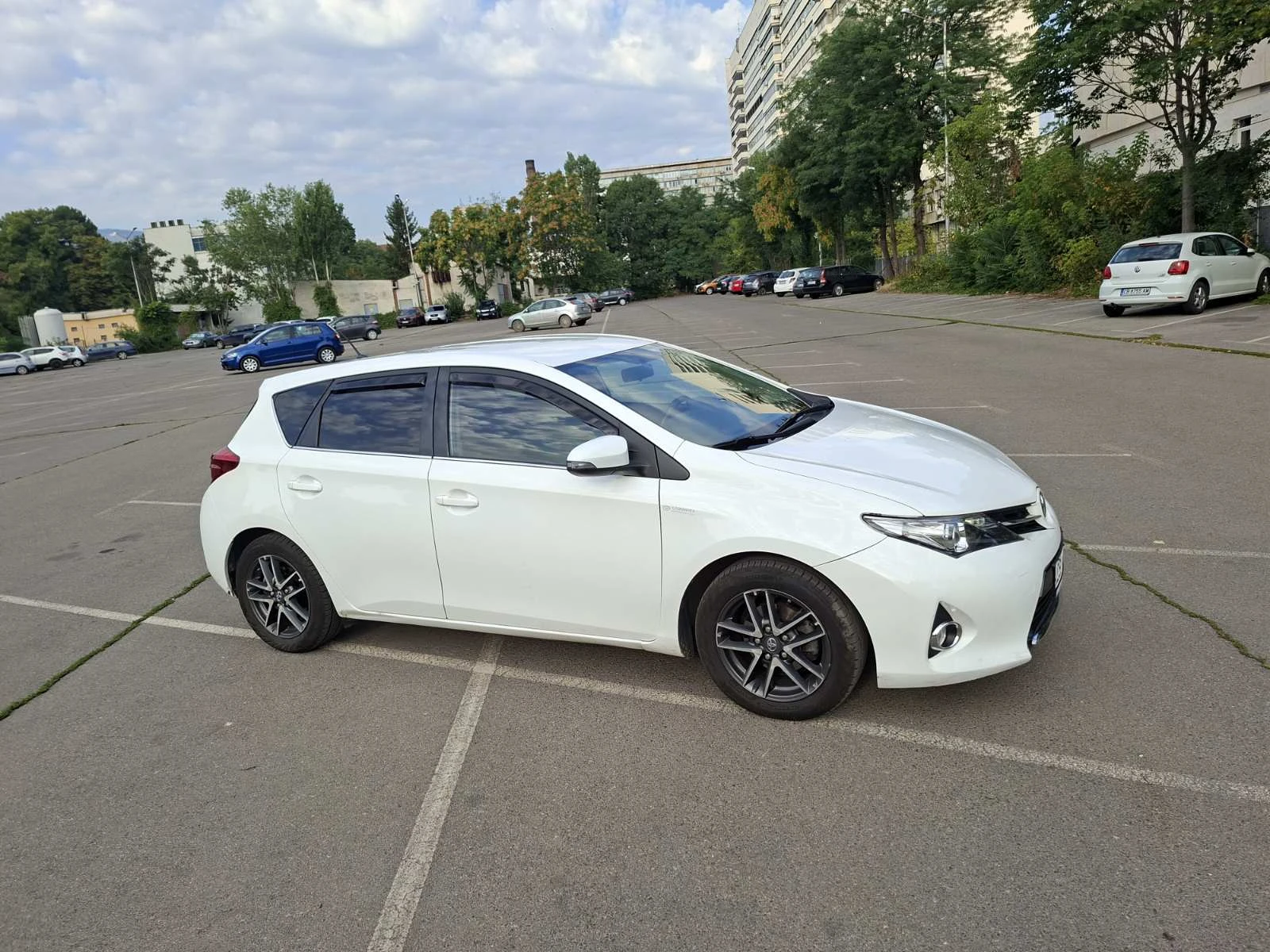 Toyota Auris 1.4 D4D, снимка 2 - Автомобили и джипове - 55606953
