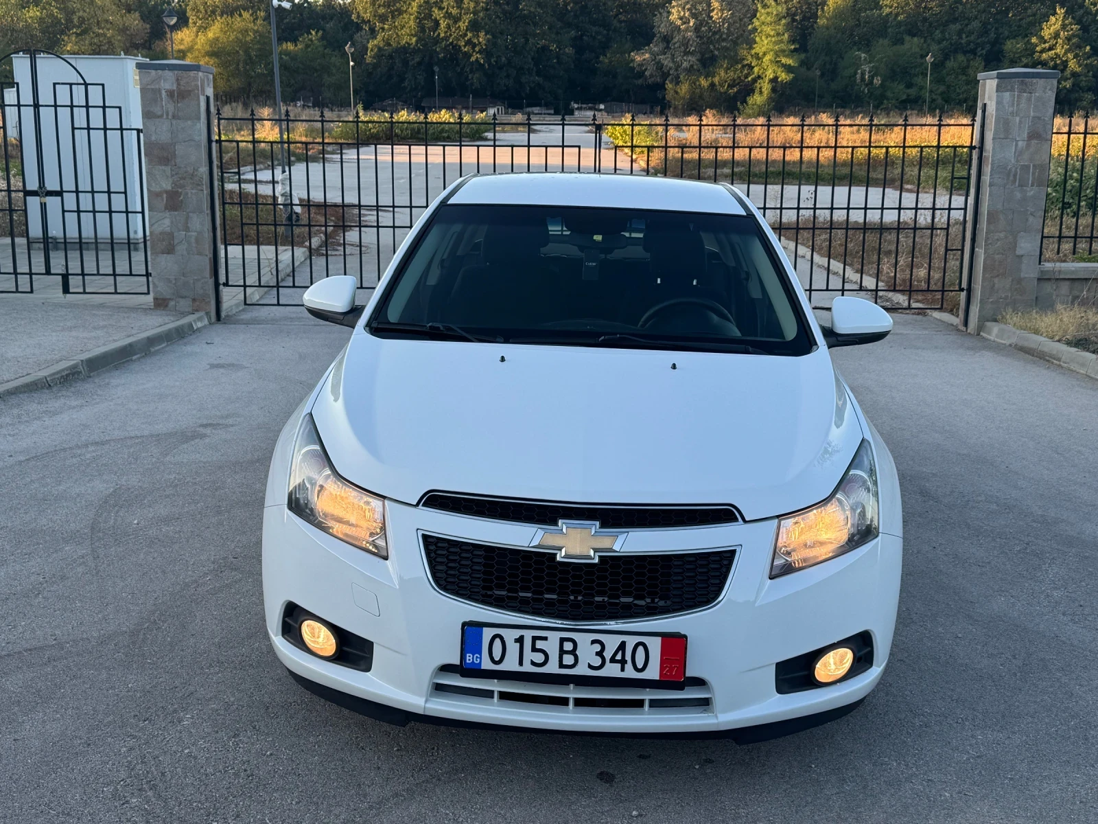 Chevrolet Cruze 1.8i 141k.c. Газ/бензин * Климатроник , снимка 8 - Автомобили и джипове - 56039419