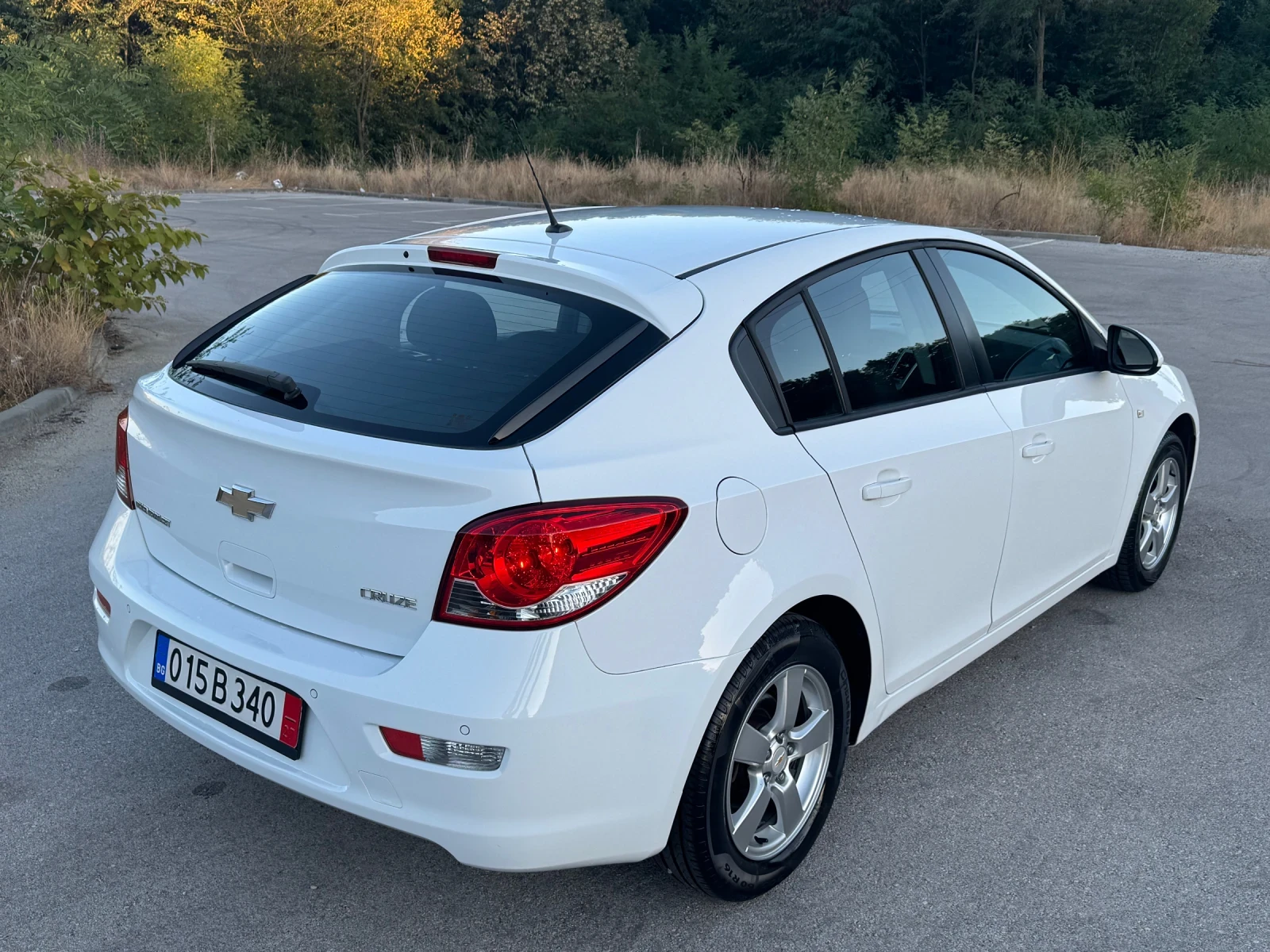 Chevrolet Cruze 1.8i 141k.c. Газ/бензин * Климатроник , снимка 5 - Автомобили и джипове - 56039419