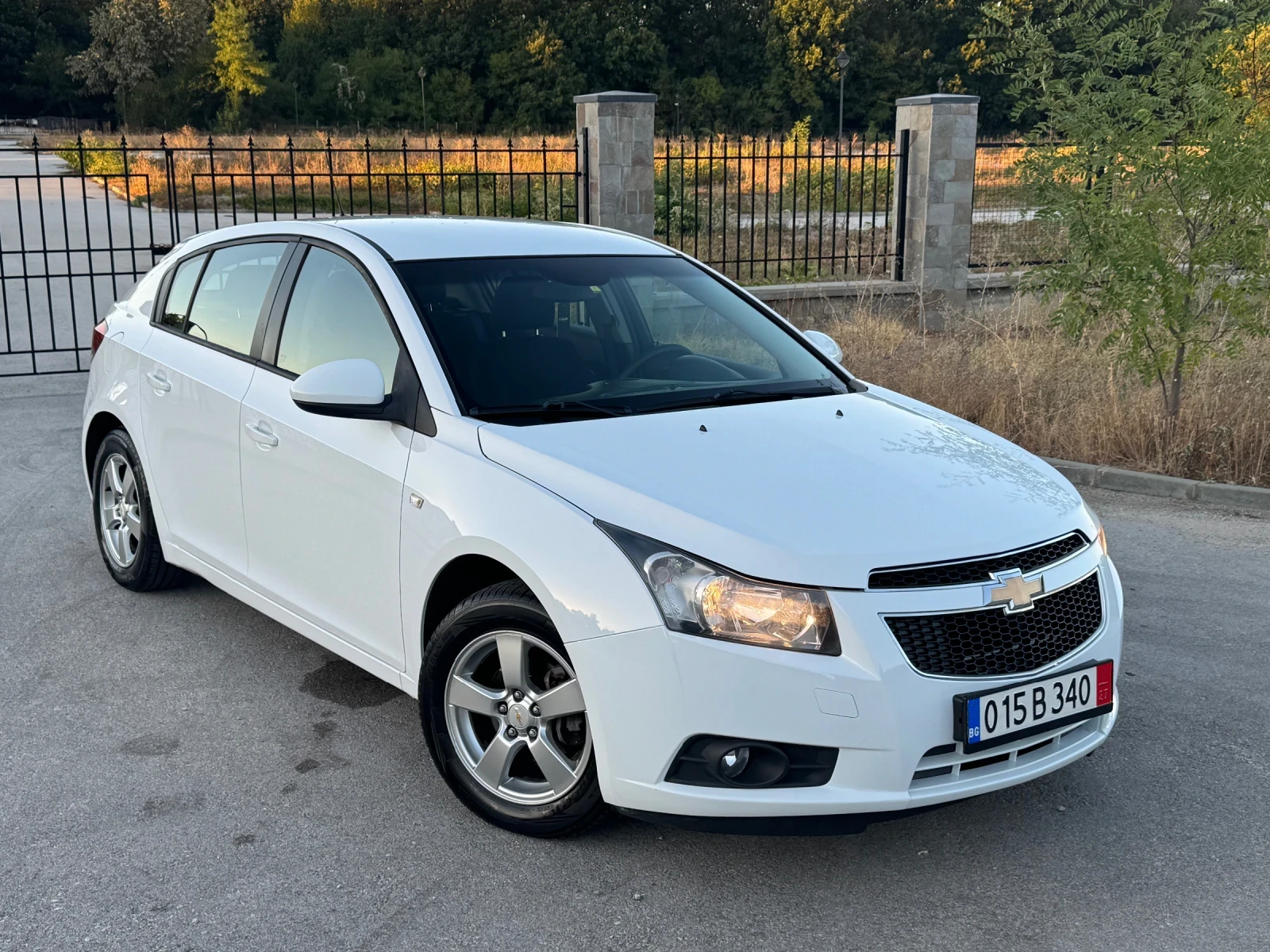 Chevrolet Cruze 1.8i 141k.c. Газ/бензин * Климатроник , снимка 7 - Автомобили и джипове - 56039419