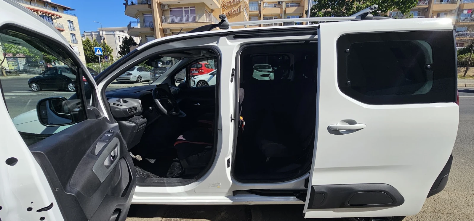 Citroen Berlingo, снимка 6 - Автомобили и джипове - 56071460