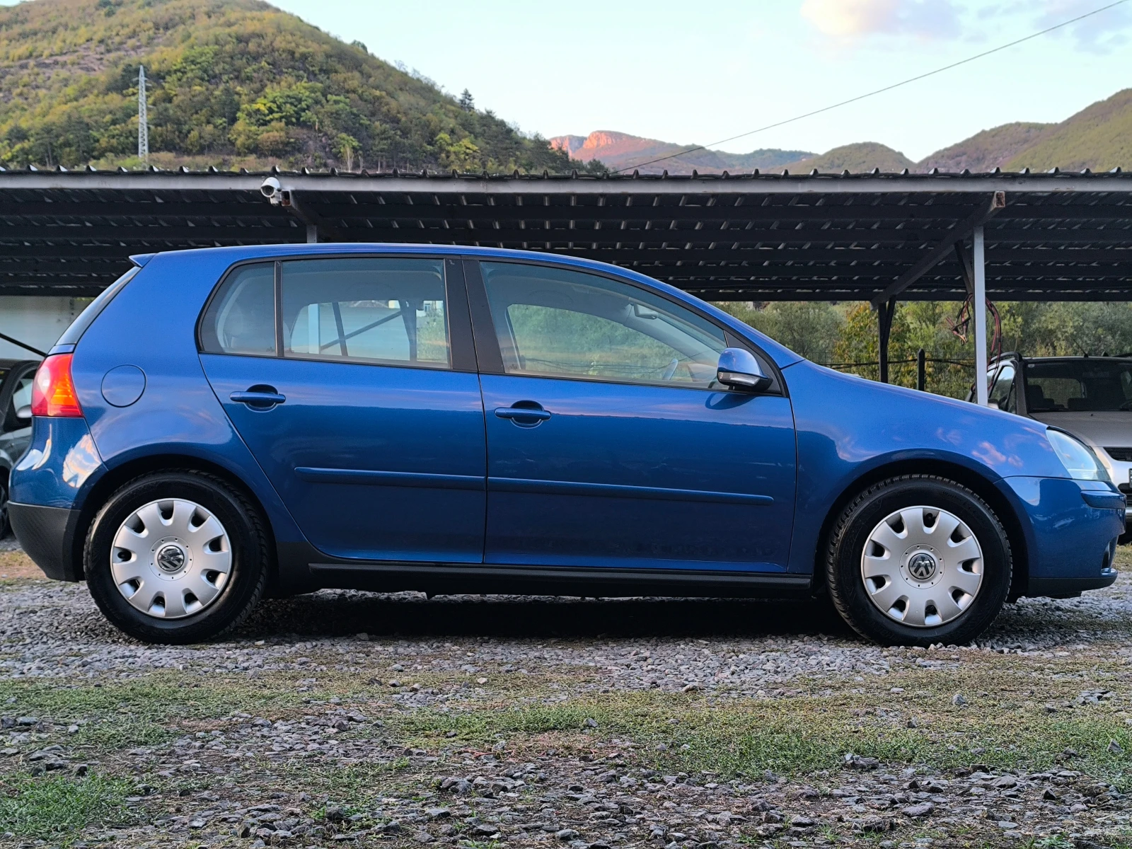 VW Golf -1.9TDI-105кс(BKC)-КЛИМАТРОНИК-, снимка 2 - Автомобили и джипове - 56314549