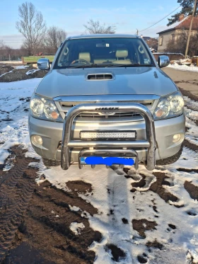 Toyota Hilux, снимка 1