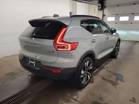 Volvo XC40 PLUS DARK THEME| 360| 2 КЛЮЧА| PANO| CARFAX | Auto.bg — изображение 3