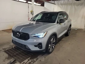 Volvo XC40 PLUS DARK THEME| 360| HUD| PANO| CARFAX