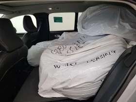 Volvo XC40 PLUS DARK THEME| 360| 2 КЛЮЧА| PANO| CARFAX | Auto.bg — изображение 13