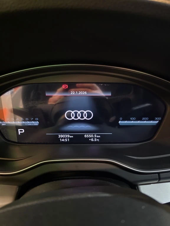 Audi Q5  Technik / CARFAX /MATRIX/DIS/PANO/360/NAVI, снимка 7 - Автомобили и джипове - 53363125